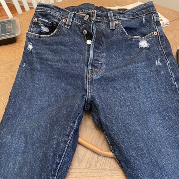Levi's 501 Skinny Women's Size 28x28 Button Fly Denim Blue Jeans - Picture 1 of 6